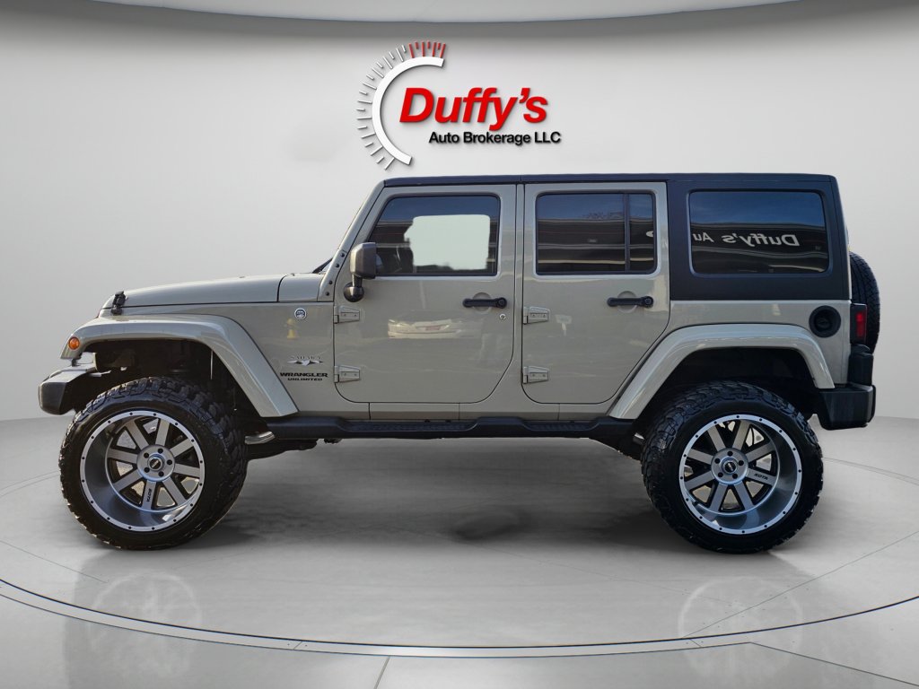 Used 2017 Jeep Wrangler Unlimited Sahara w/ Max Tow Package image 15