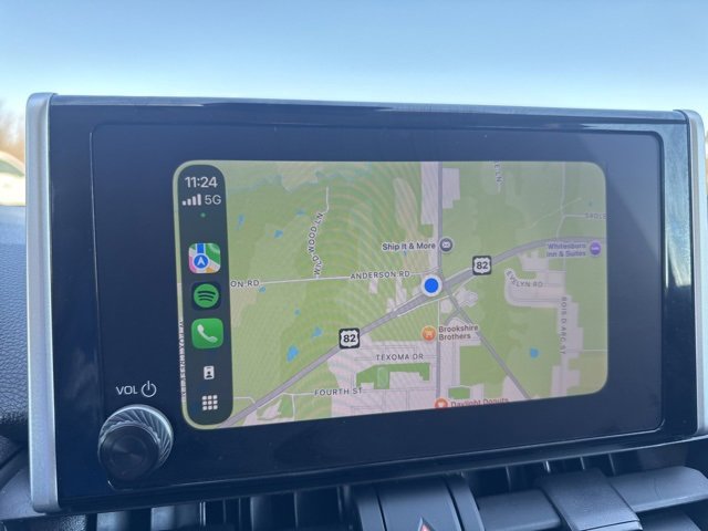 Used 2024 Toyota RAV4 LE image 5