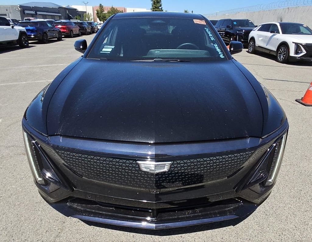 Used 2025 Cadillac Lyriq Sport AWD/4WD image 5