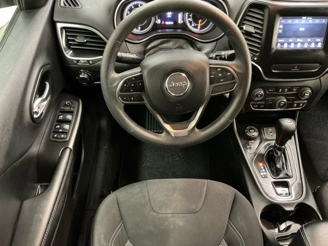 Used 2020 Jeep Cherokee Latitude image 11