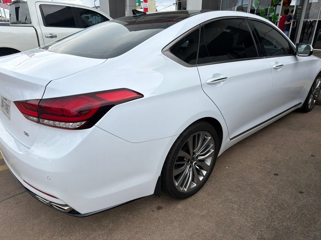 Used 2018 Genesis G80 5.0 Ultimate RWD image 2