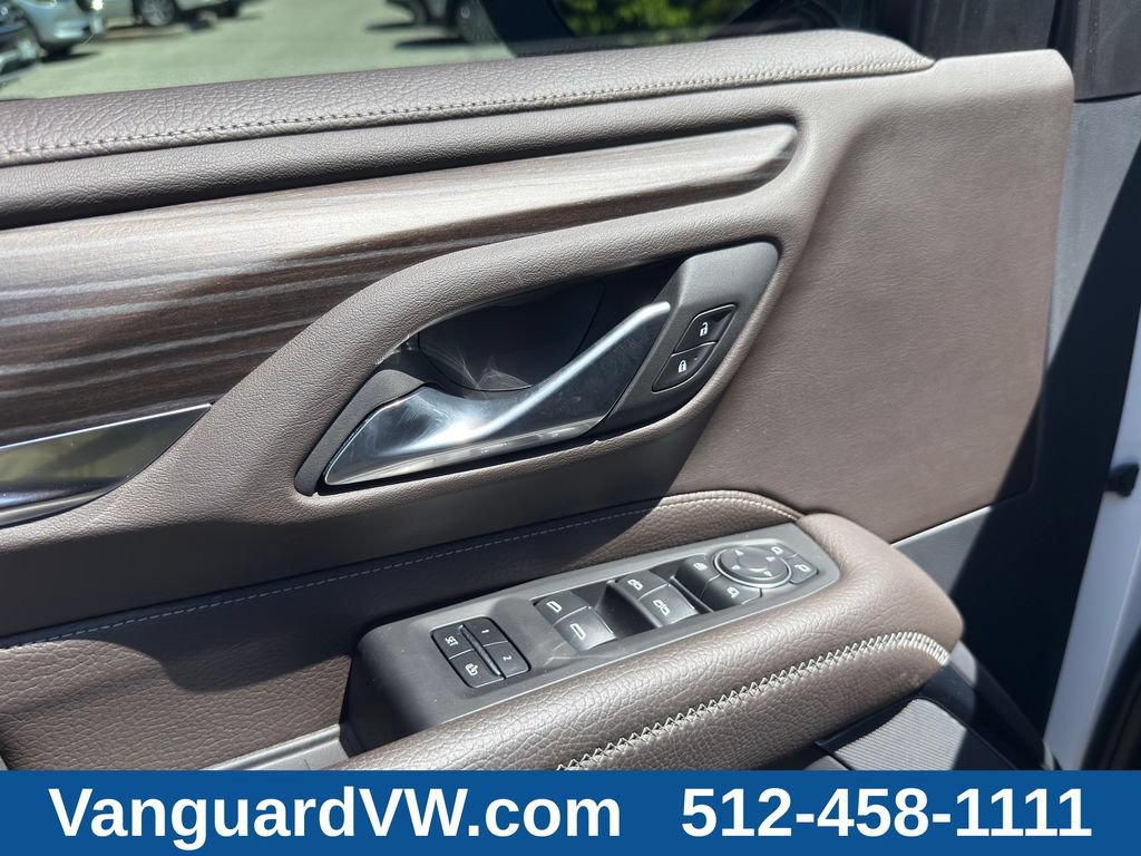 Used 2024 GMC Yukon Denali AWD/4WD image 27