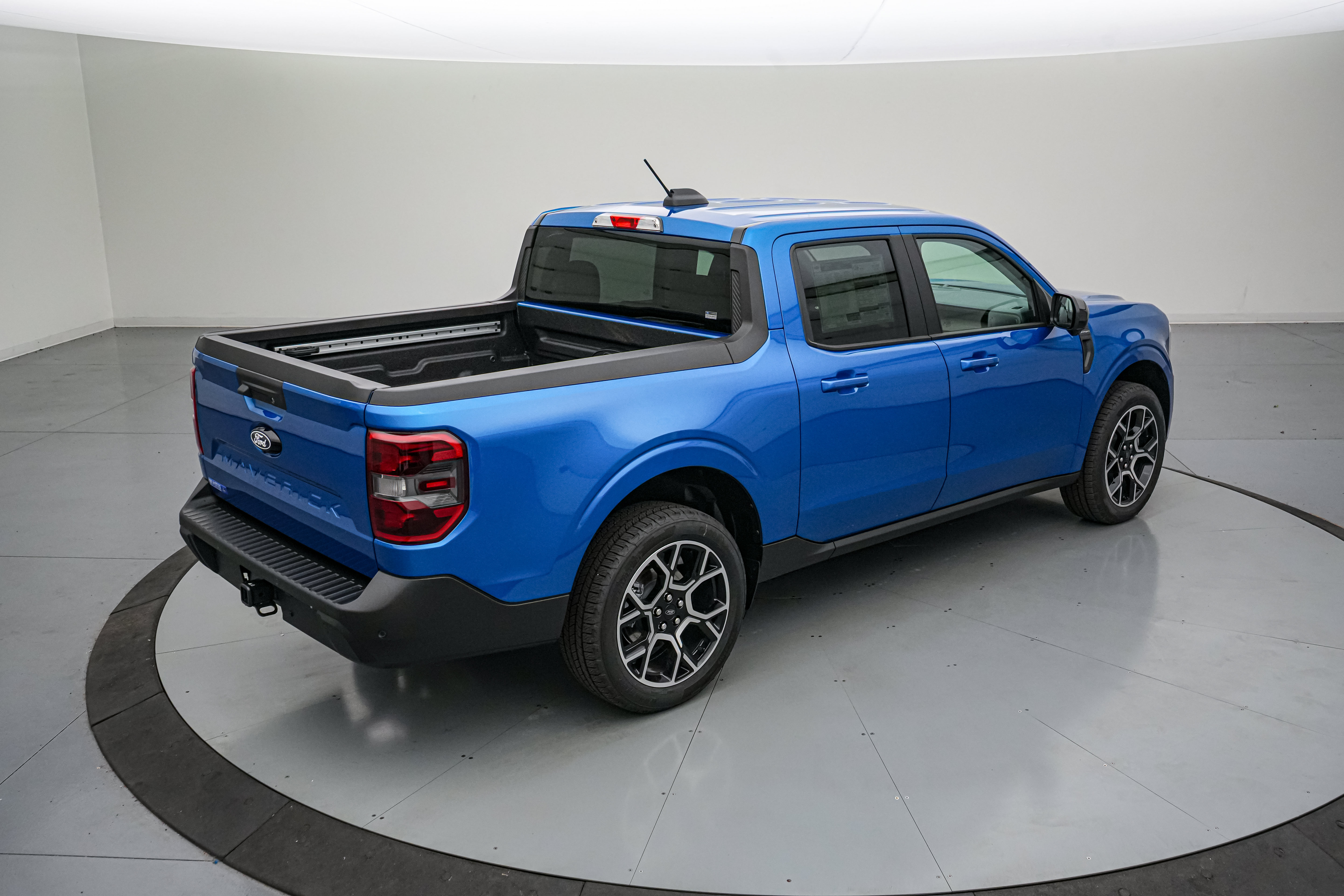 New 2026 Ford Maverick Lariat AWD/4WD image 4