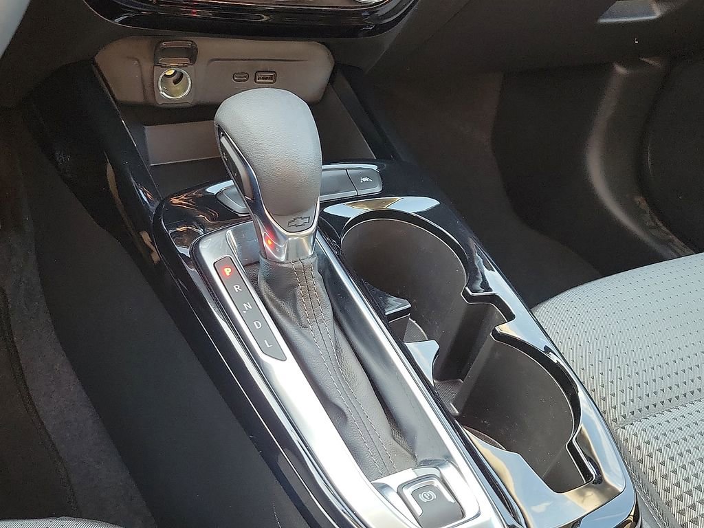 Used 2025 Chevrolet Trax LT w/ Driver Confidence Package image 17