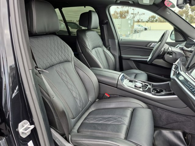 Used 2026 BMW X5 xDrive40i w/ Executive Package AWD/4WD image 23