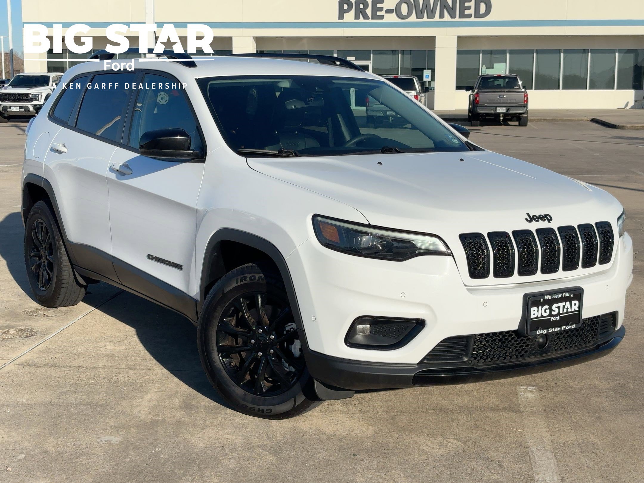 Used 2023 Jeep Cherokee Altitude Lux