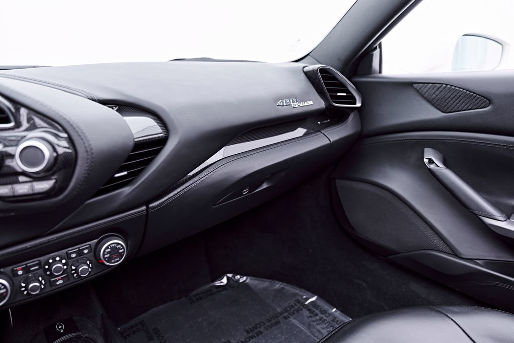 Used 2019 Ferrari 488 Spider RWD image 91