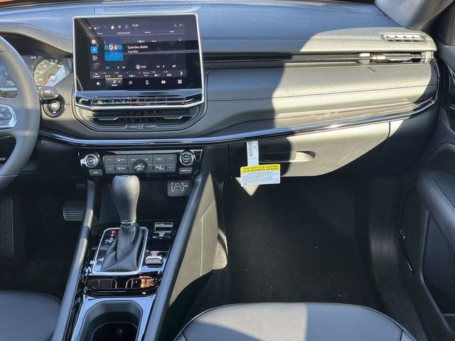 New 2026 Jeep Compass Latitude image 16