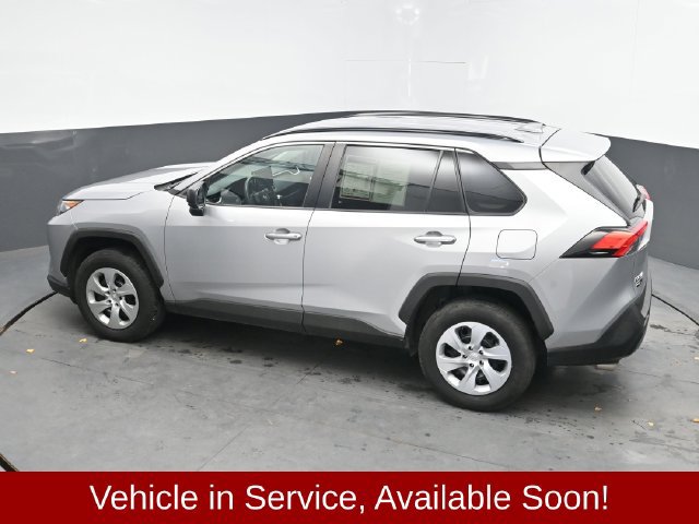 Used 2021 Toyota RAV4 LE AWD/4WD image 25