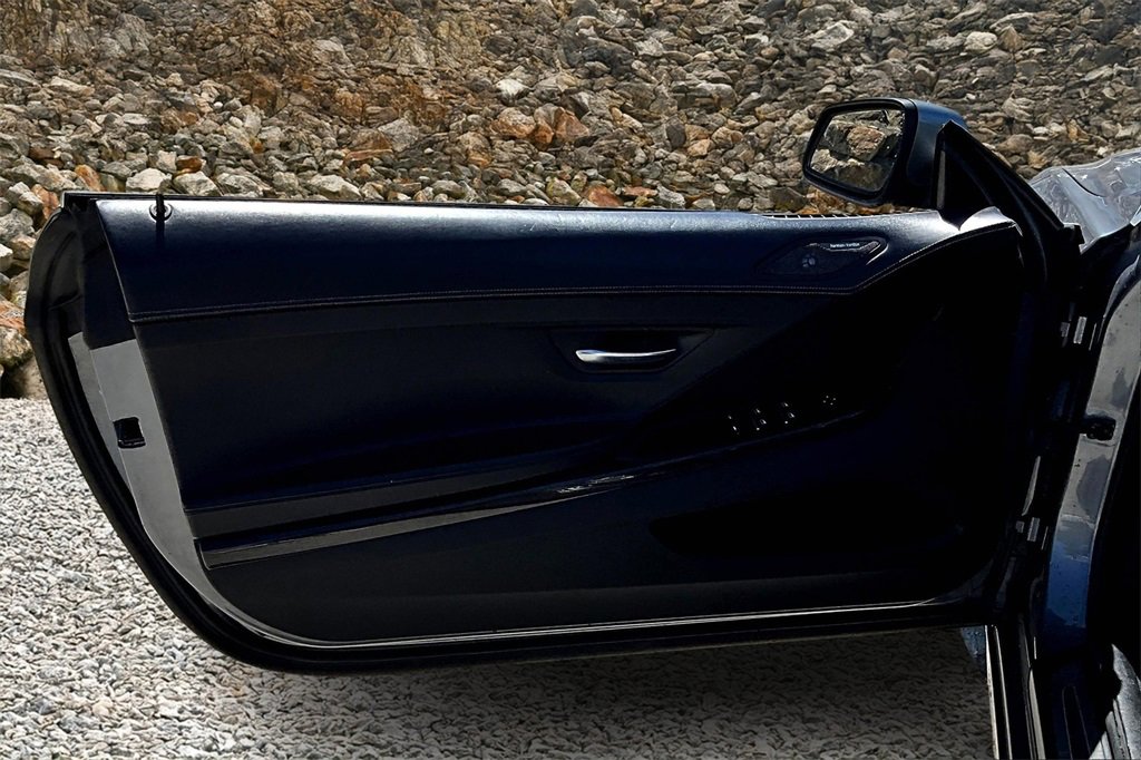 Used 2015 BMW 650i Convertible w/ Executive Package image 21