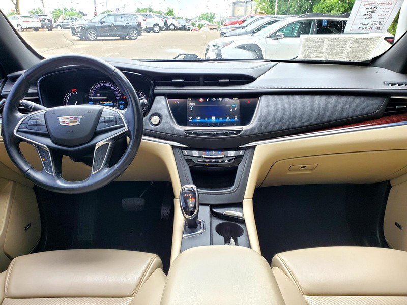 Used 2019 Cadillac XT5 Luxury FWD image 8