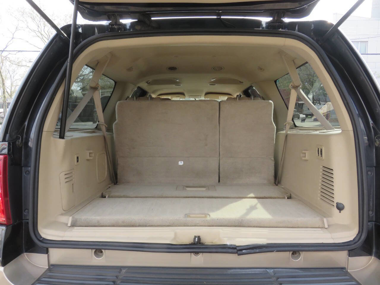 Used 2014 Ford Expedition EL XLT w/ Equipment Group 202A AWD/4WD image 26