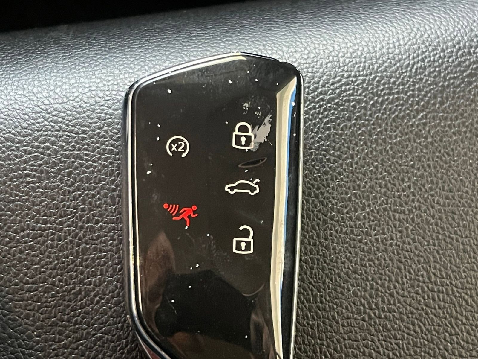 Used 2025 Volkswagen Atlas SE AWD/4WD image 27