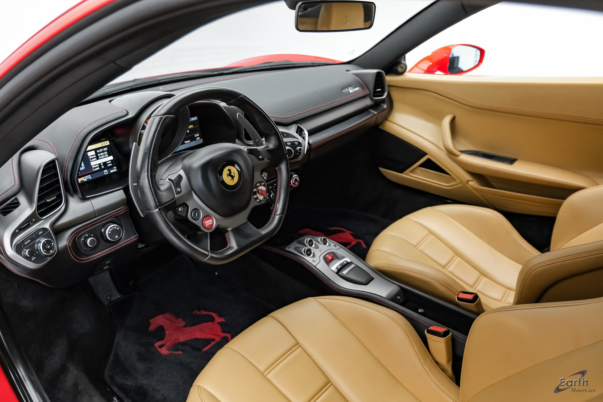 Used 2014 Ferrari 458 Italia Coupe RWD image 3