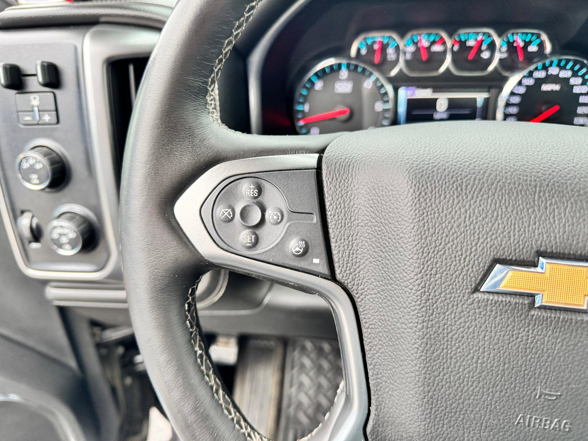 Used 2015 Chevrolet Silverado 2500 LTZ w/ LTZ Plus Package image 23