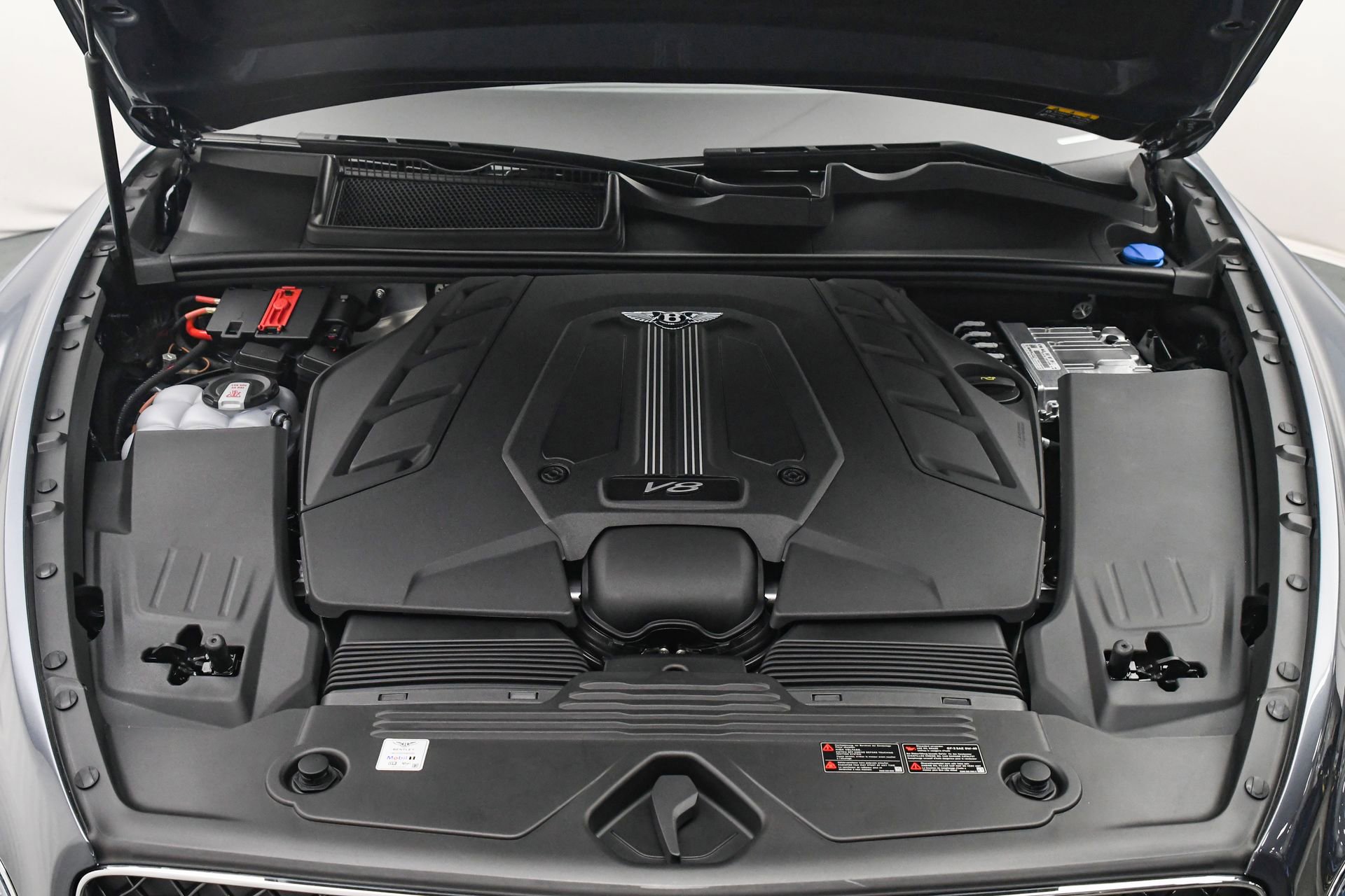 New 2025 Bentley Bentayga image 30