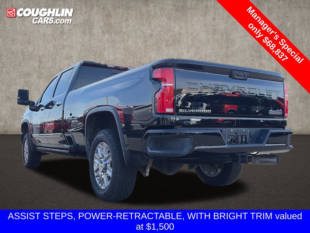 Used 2025 Chevrolet Silverado 2500 High Country w/ High Country Premium Package AWD/4WD image 4