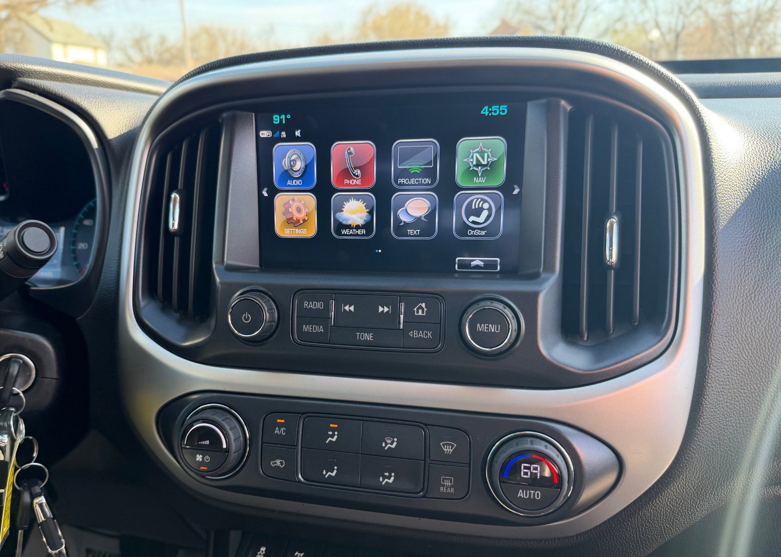 Used 2018 Chevrolet Colorado ZR2 image 30