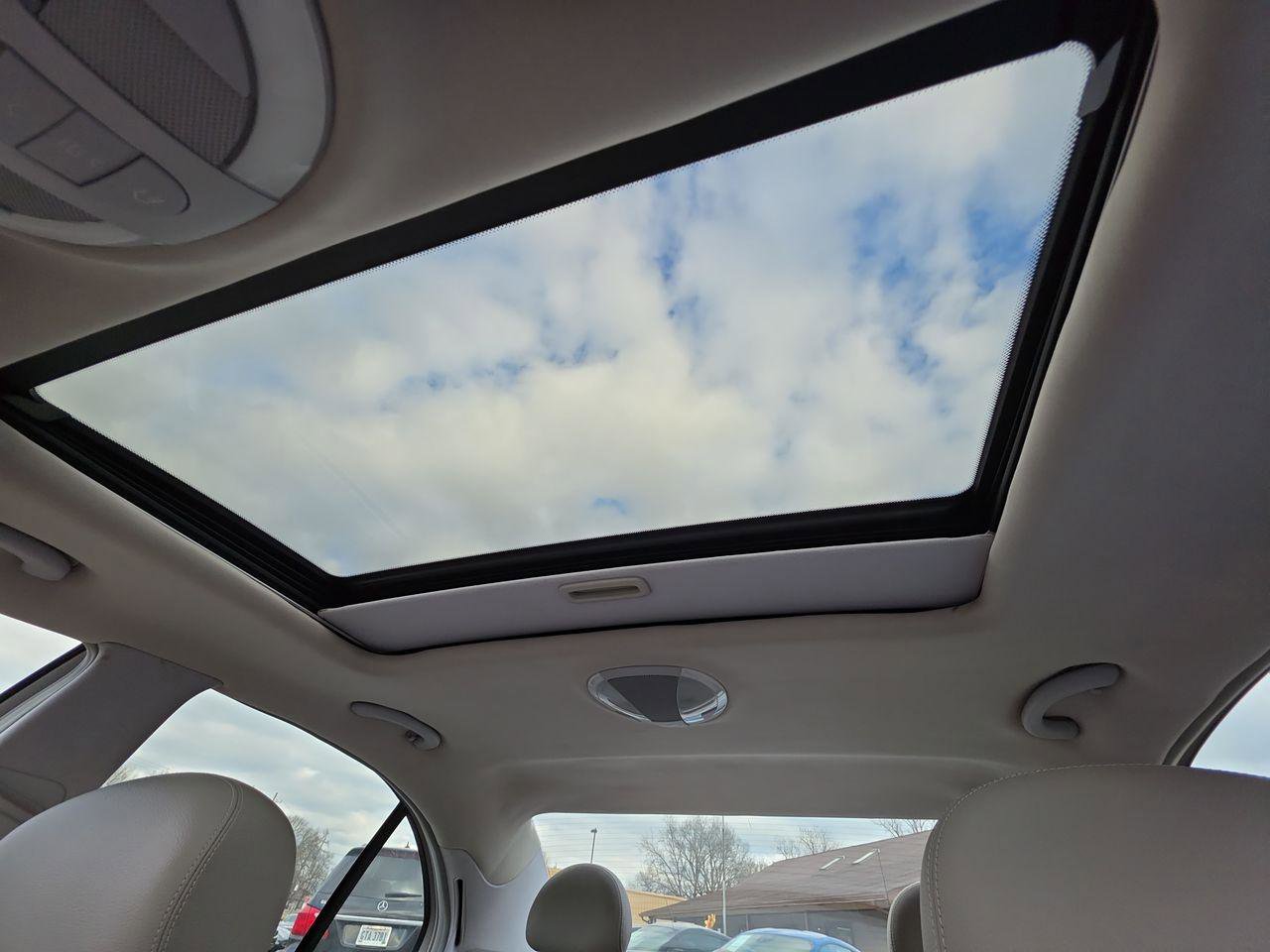 Used 2006 Mercedes-Benz E 350 4MATIC Sedan w/ Premium Pkg image 22