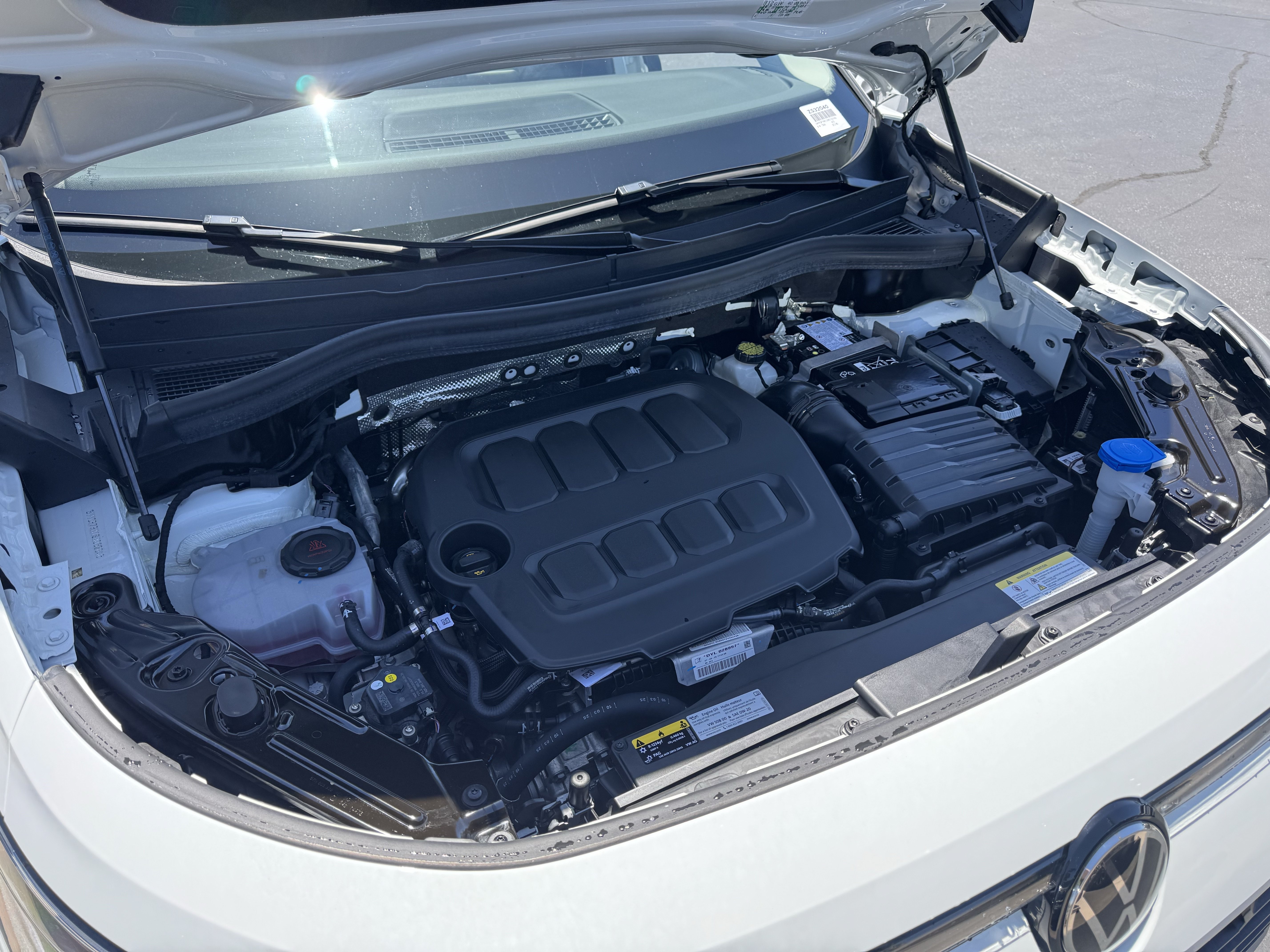 Certified 2025 Volkswagen Tiguan S FWD image 34