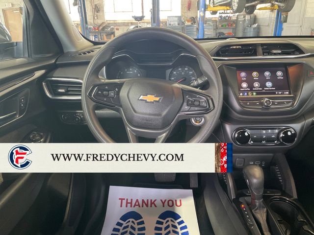 Used 2021 Chevrolet TrailBlazer LT FWD image 13