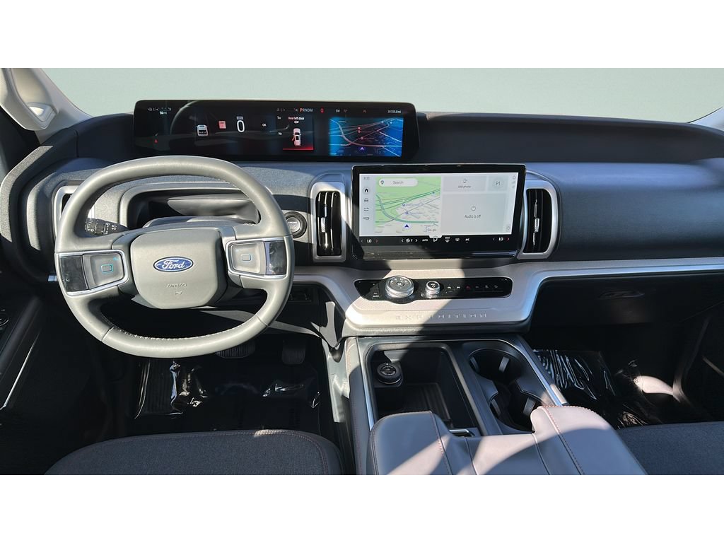 Used 2025 Ford Expedition Active AWD/4WD image 9