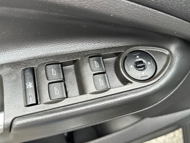 Used 2018 Ford Escape SE FWD image 25