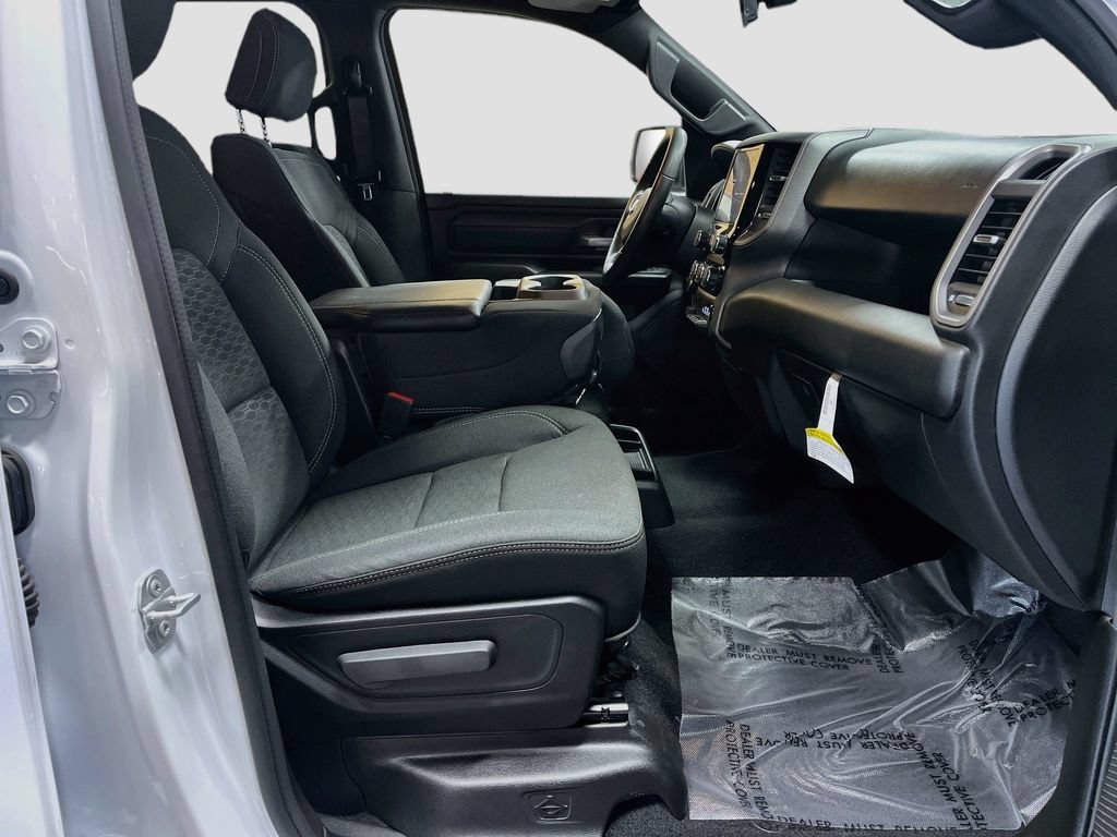 Used 2025 RAM 1500 Warlock AWD/4WD image 26
