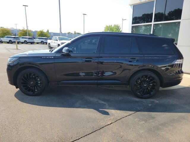Certified 2025 Lincoln Aviator Reserve w/ Equipment Group 201A AWD/4WD image 4