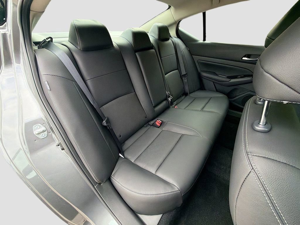 New 2025 Nissan Altima 2.5 SL image 30