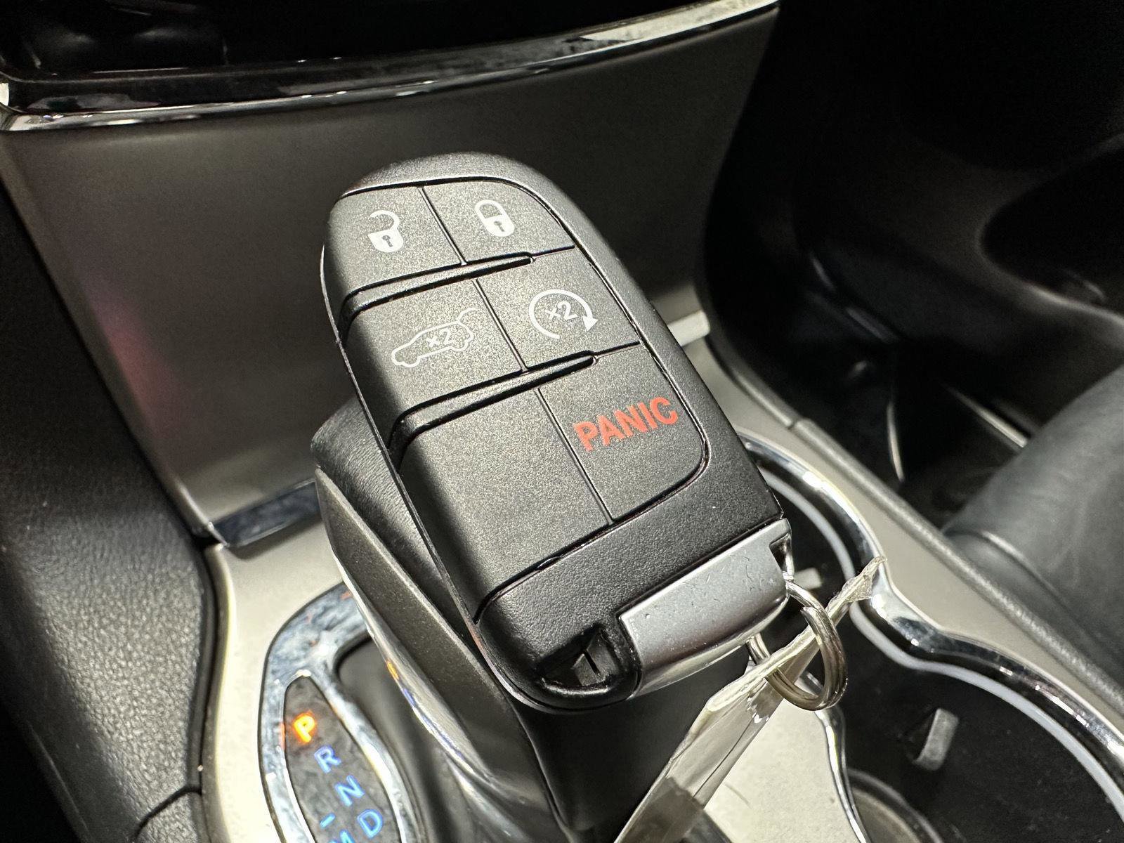 Used 2019 Jeep Grand Cherokee Limited w/ Trailer Tow Group IV AWD/4WD image 32