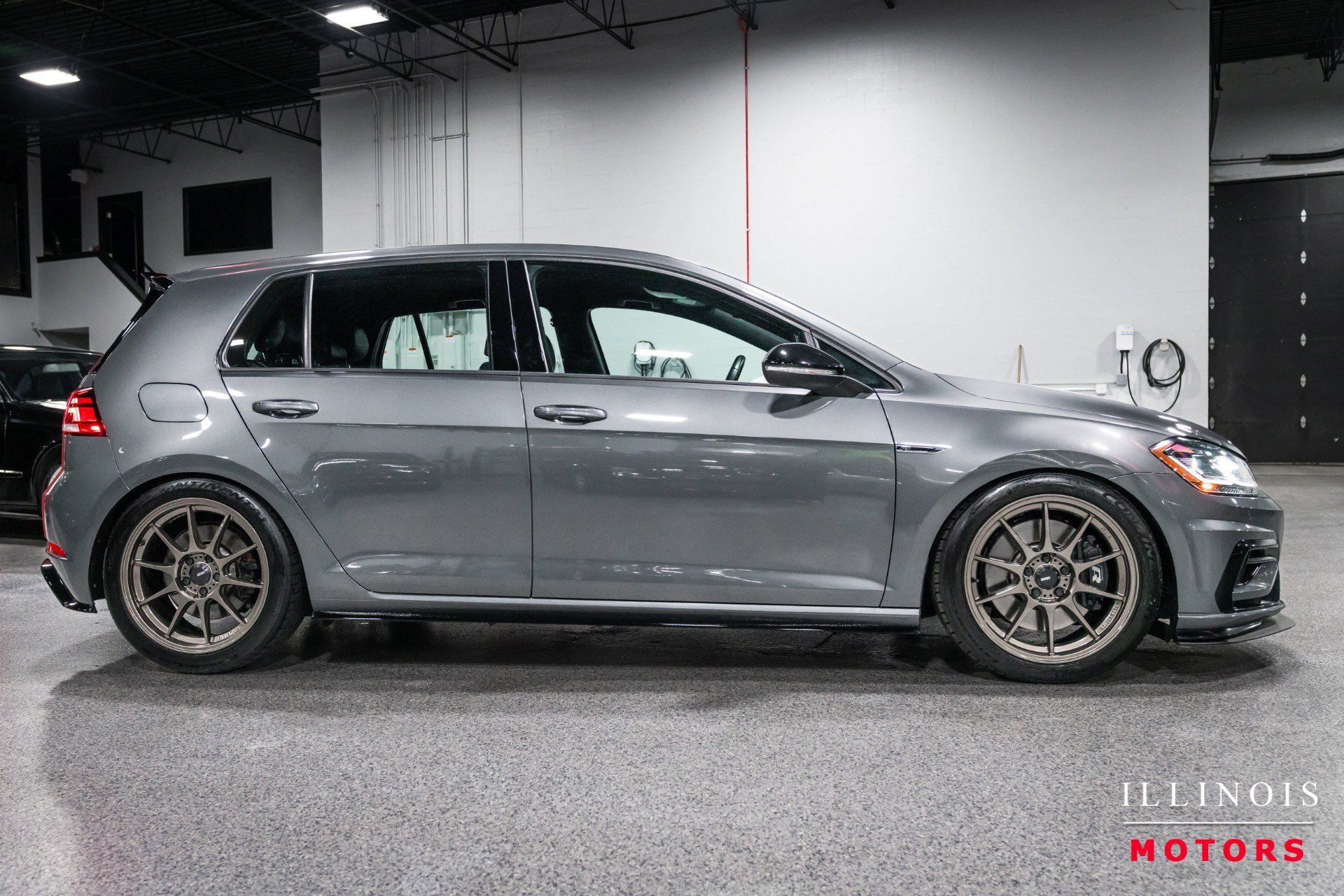 Used 2019 Volkswagen Golf 4-Door image 6