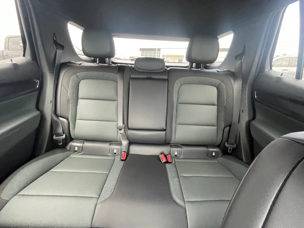 New 2026 GMC Terrain AT4 AWD/4WD image 25