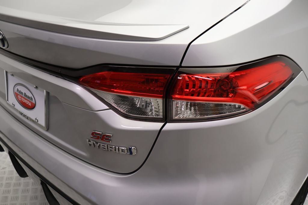 Certified 2024 Toyota Corolla SE FWD image 9