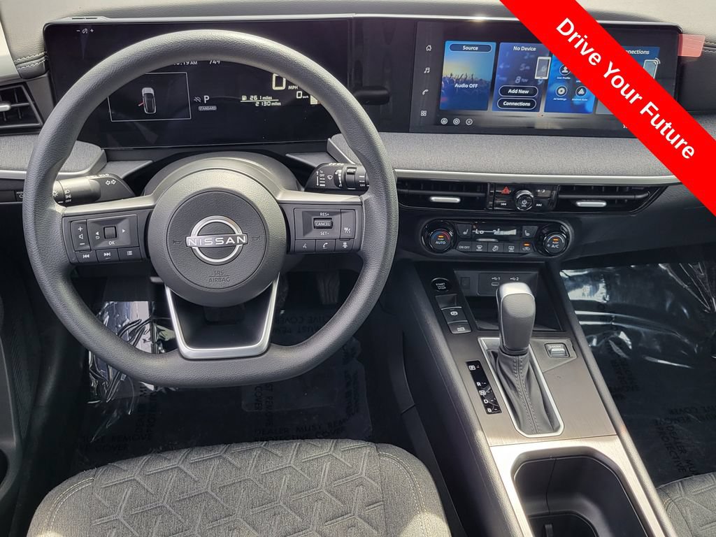 Used 2026 Nissan Kicks SV w/ SV Premium Package FWD image 6