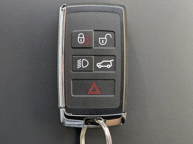 Used 2025 Land Rover Range Rover SE AWD/4WD image 27