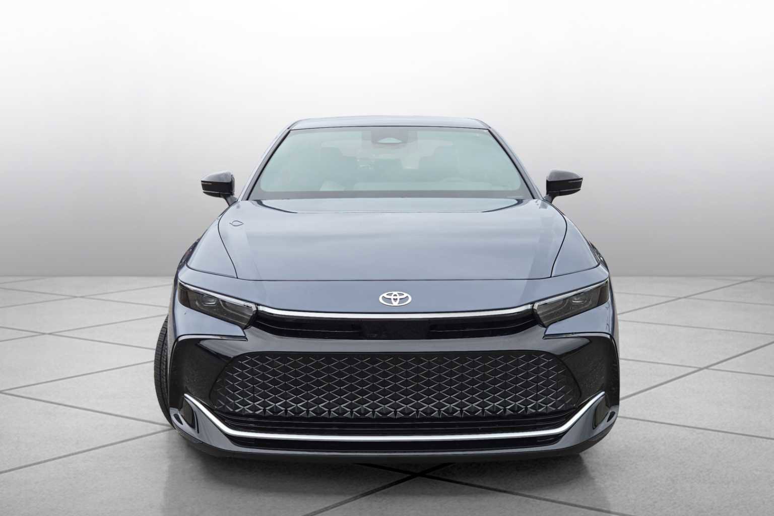 New 2026 Toyota Crown XLE image 3