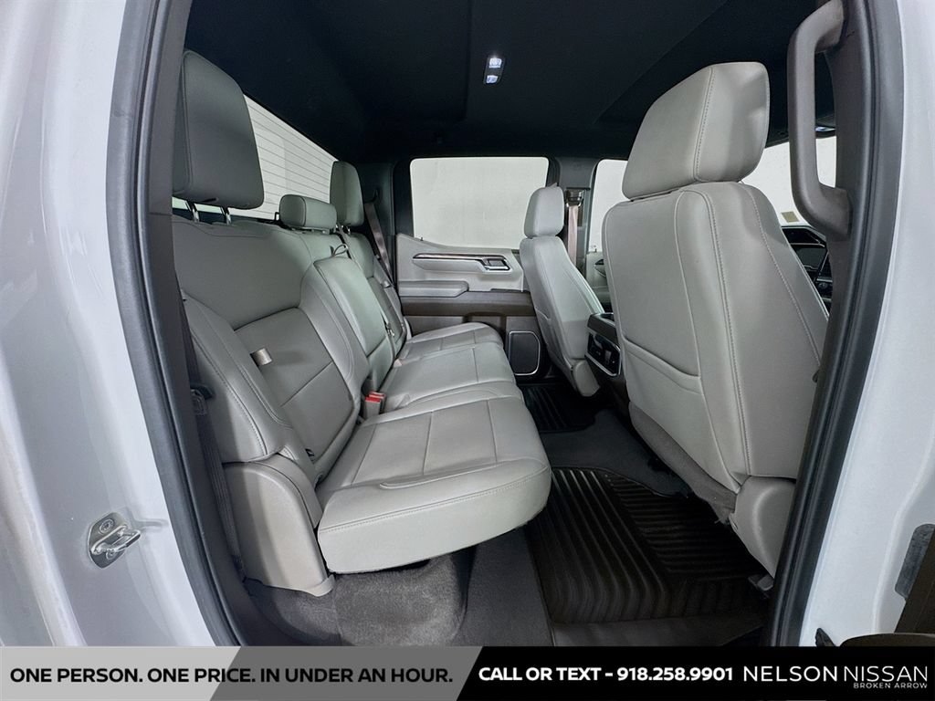 Used 2023 Chevrolet Silverado 1500 LTZ w/ Z71 Off-Road Package AWD/4WD image 27