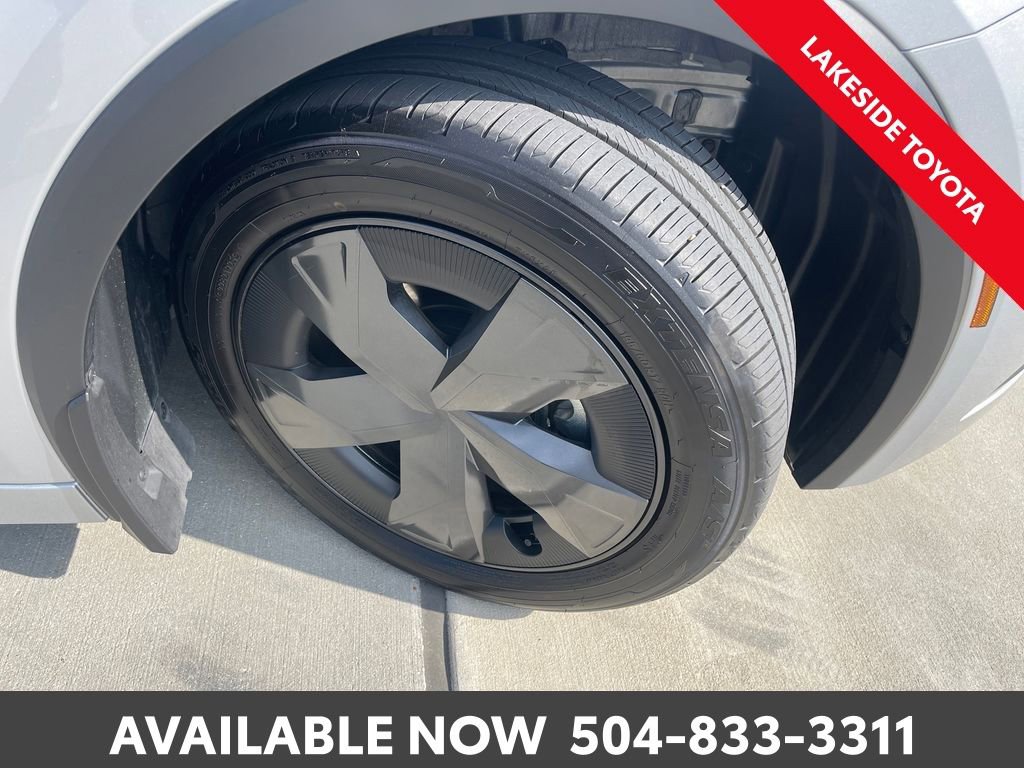 Certified 2025 Toyota Prius LE image 36