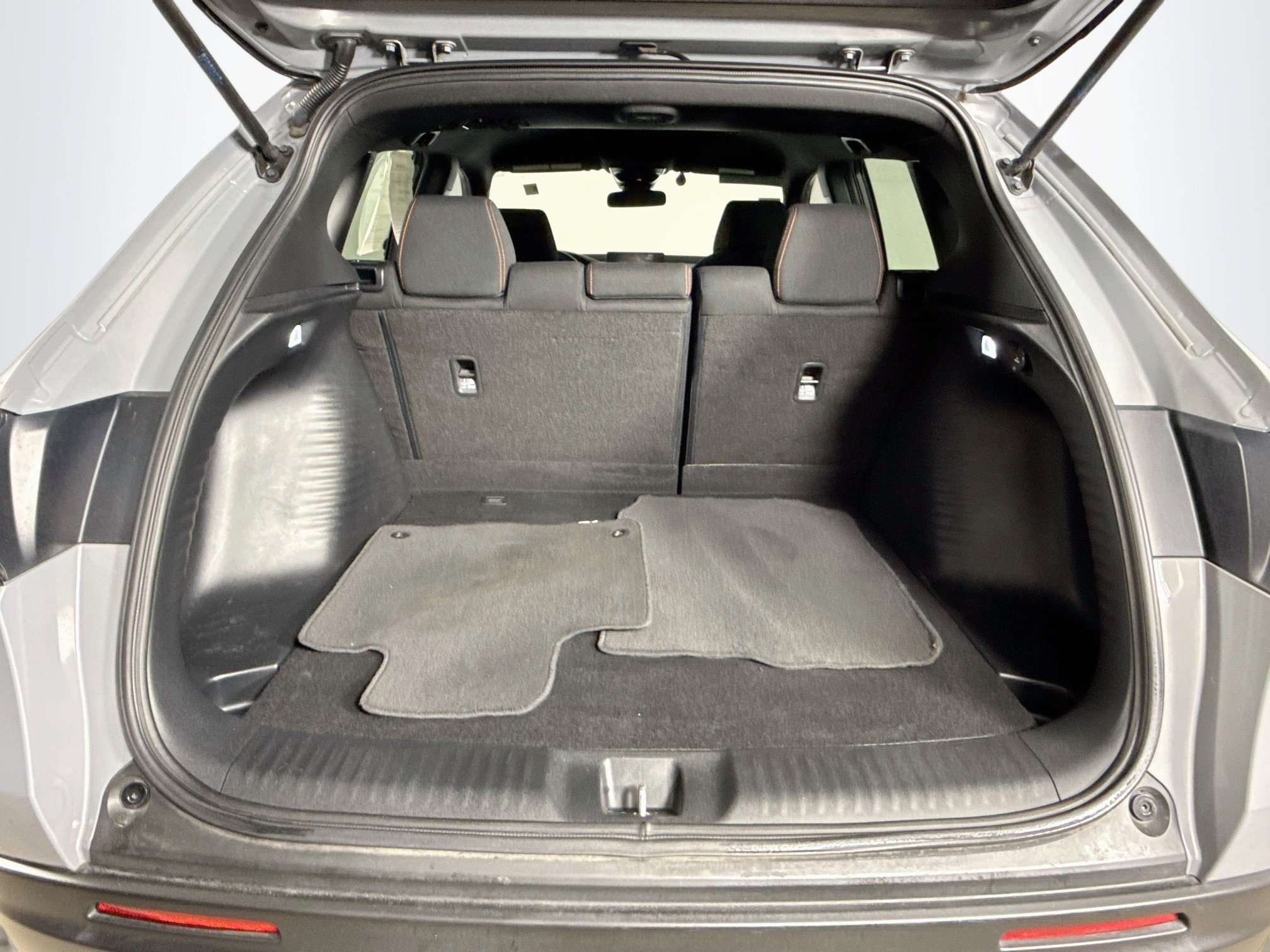 Used 2025 Honda HR-V Sport image 32