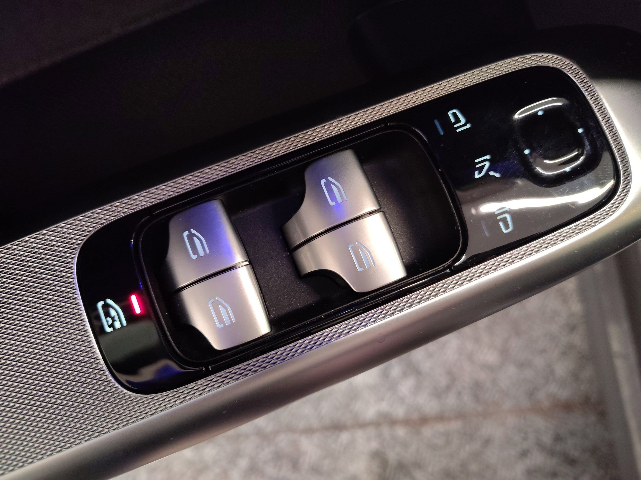 Certified 2026 Mercedes-Benz GLC 300 image 19