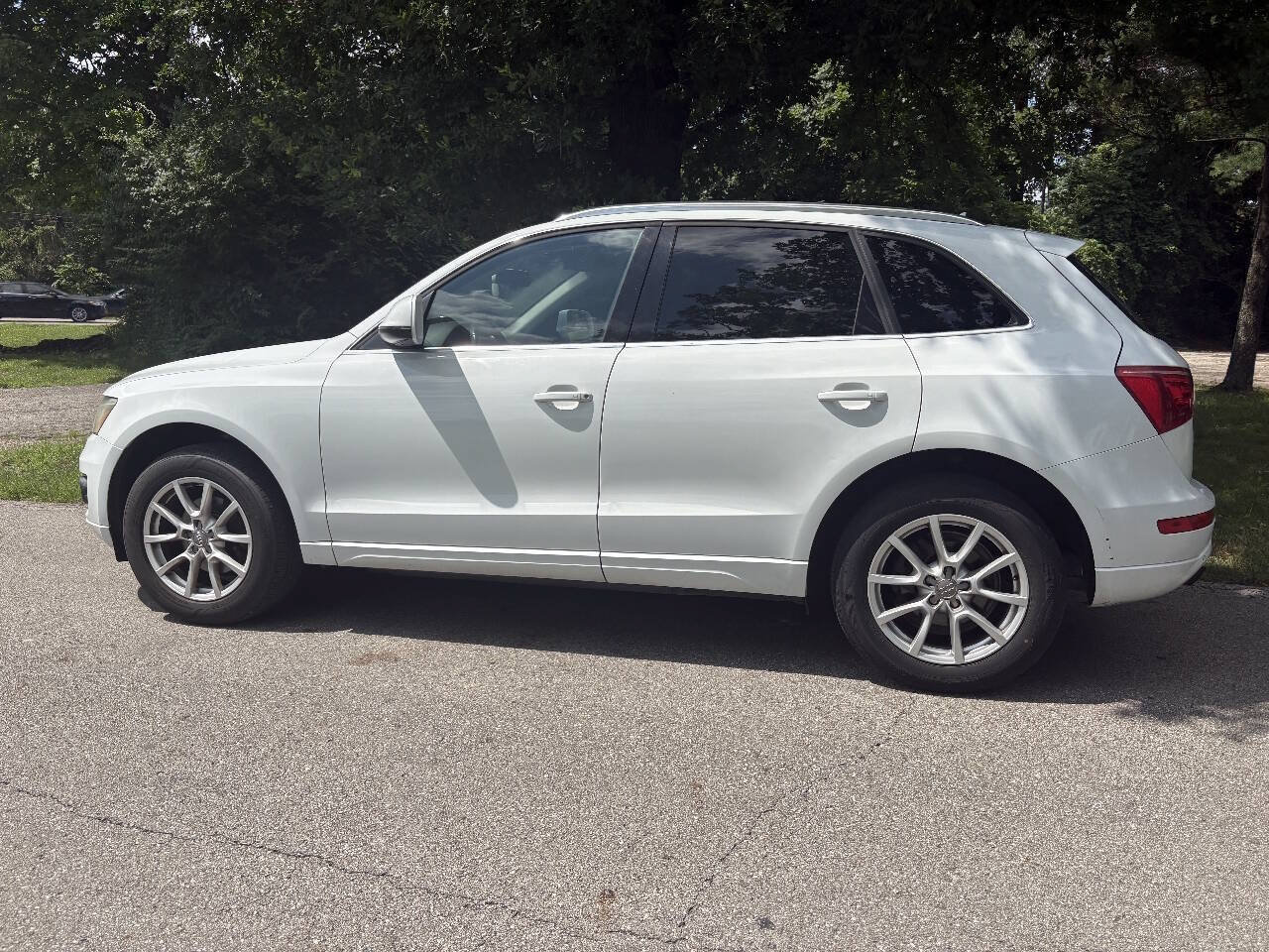 Used 2012 Audi Q5 2.0T Premium Plus w/ Premium Plus Pkg AWD/4WD image 4