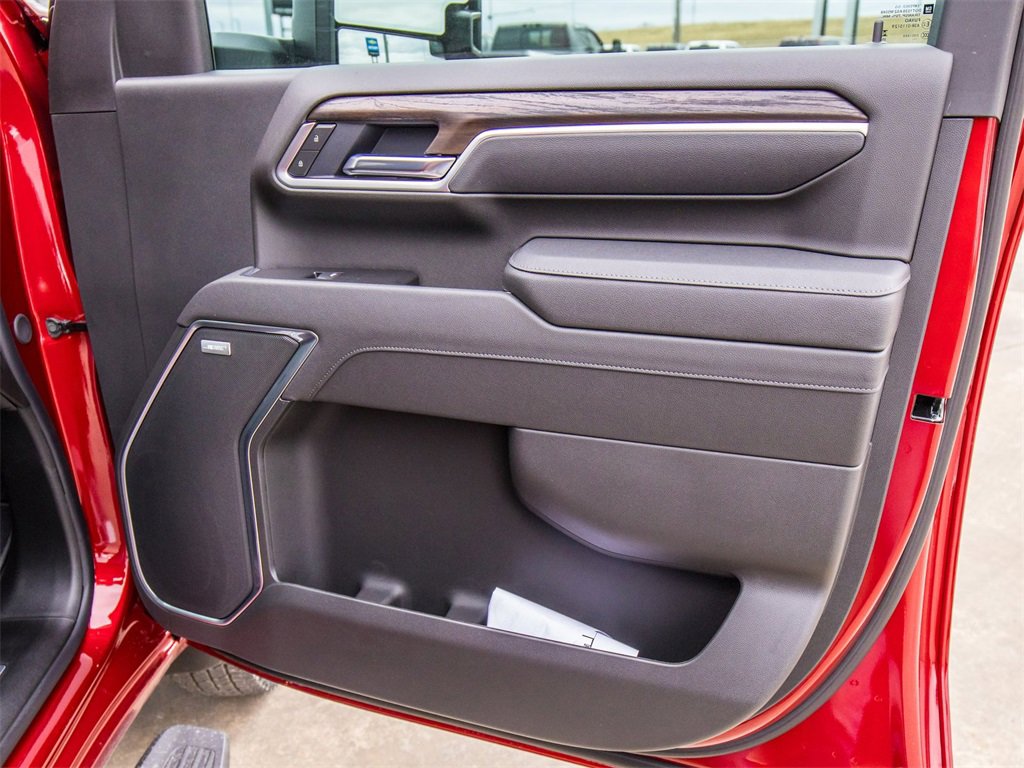 New 2026 GMC Sierra 3500 SLT w/ SLT Premium Package image 19