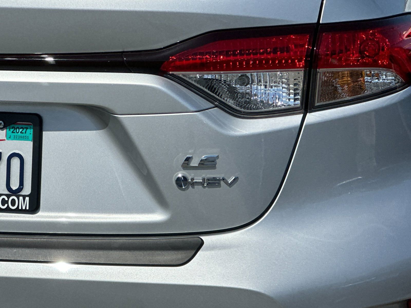 Used 2025 Toyota Corolla LE w/ Convenience Package FWD image 25