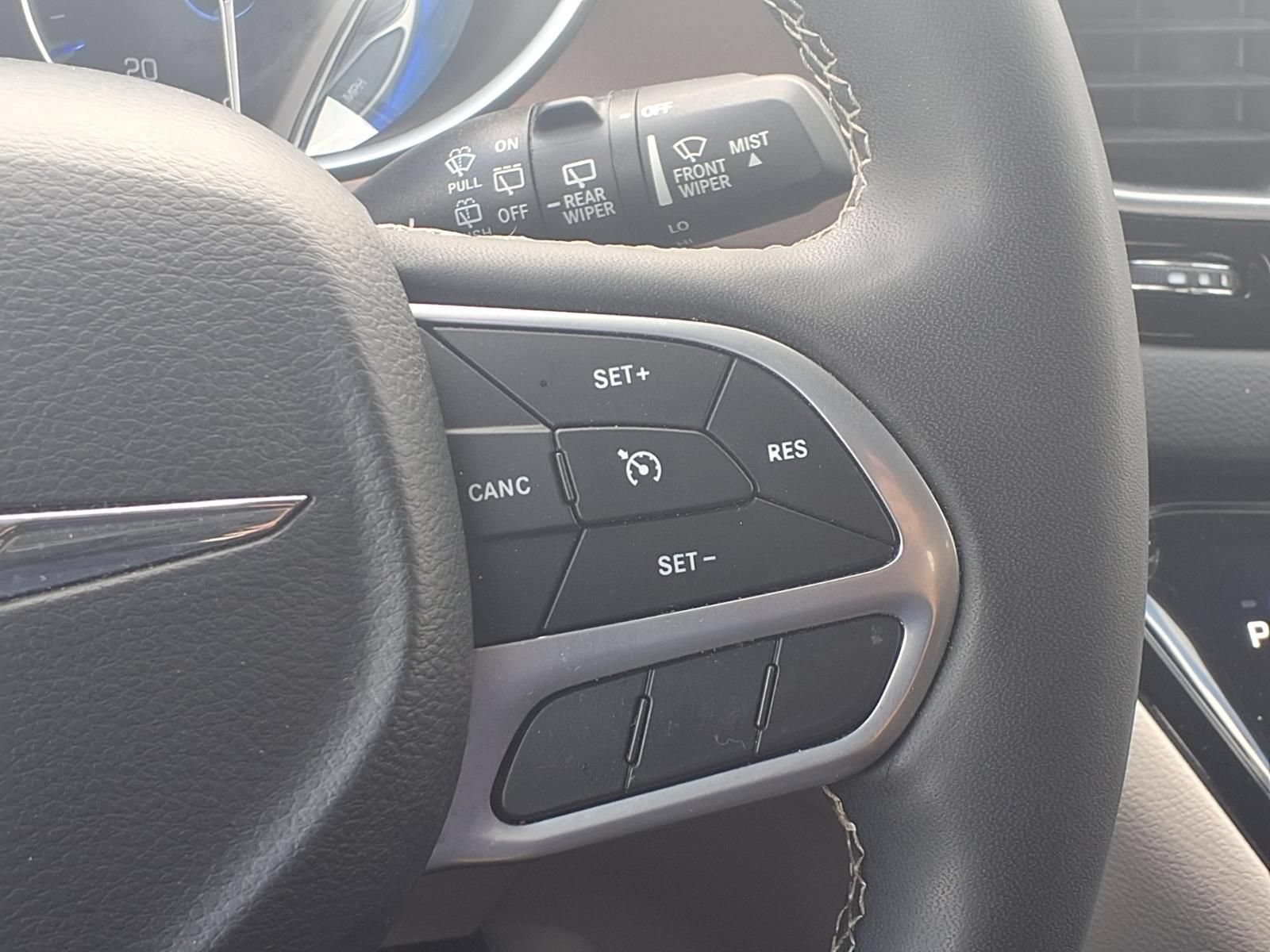 Used 2023 Chrysler Voyager LX FWD image 16