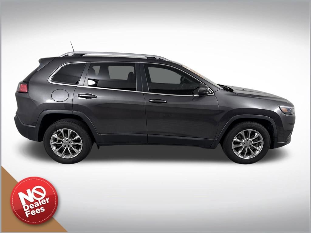 Used 2019 Jeep Cherokee Latitude Plus w/ Comfort/Convenience Group image 2