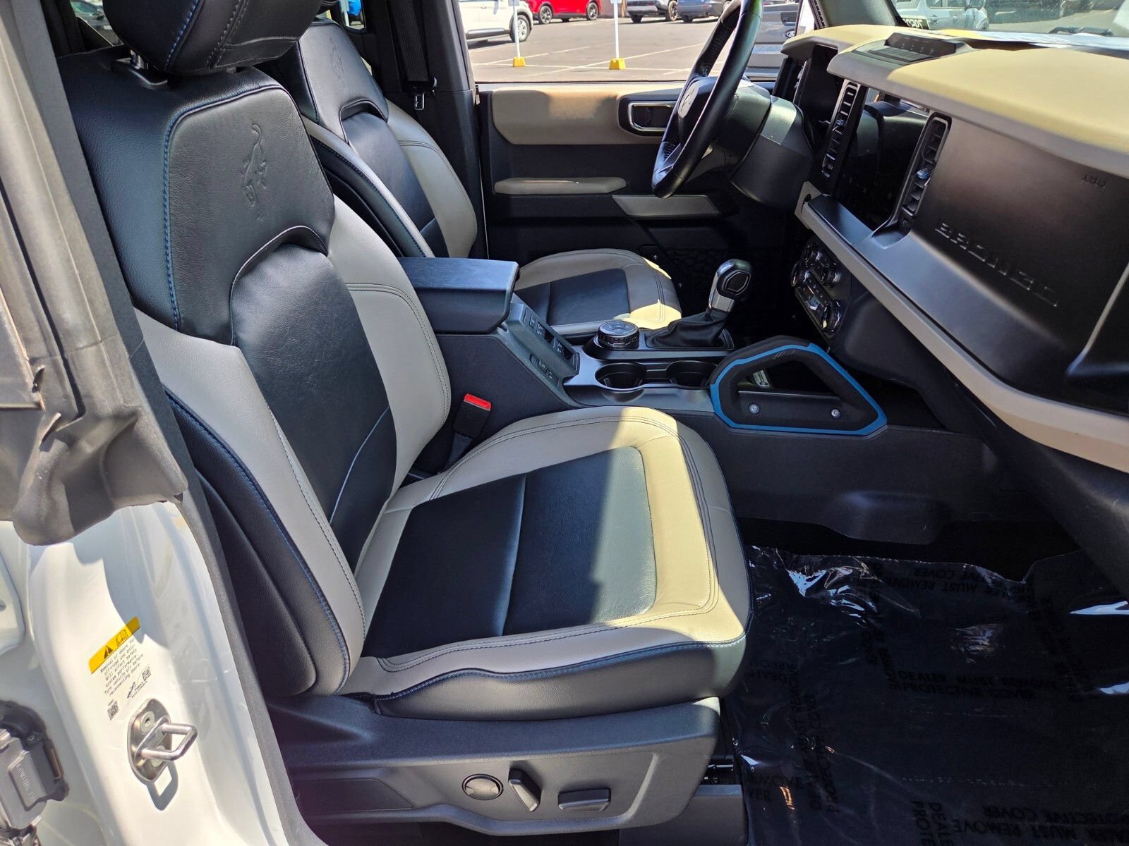 Certified 2022 Ford Bronco Wildtrak AWD/4WD image 15