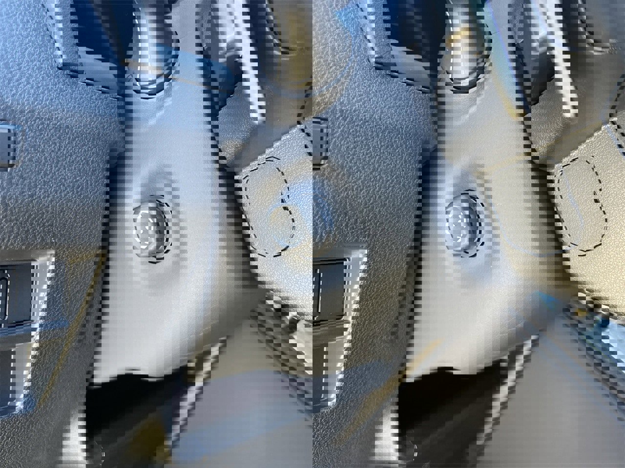 Used 2025 Lexus GX 550 w/ Cold Area Package image 14