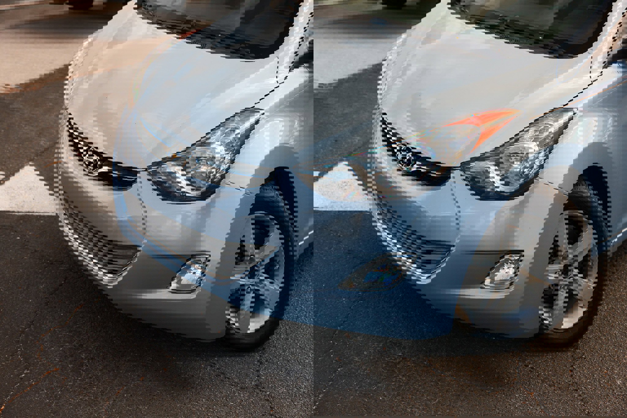 Used 2013 Hyundai Elantra GLS w/ Preferred Pkg image 30