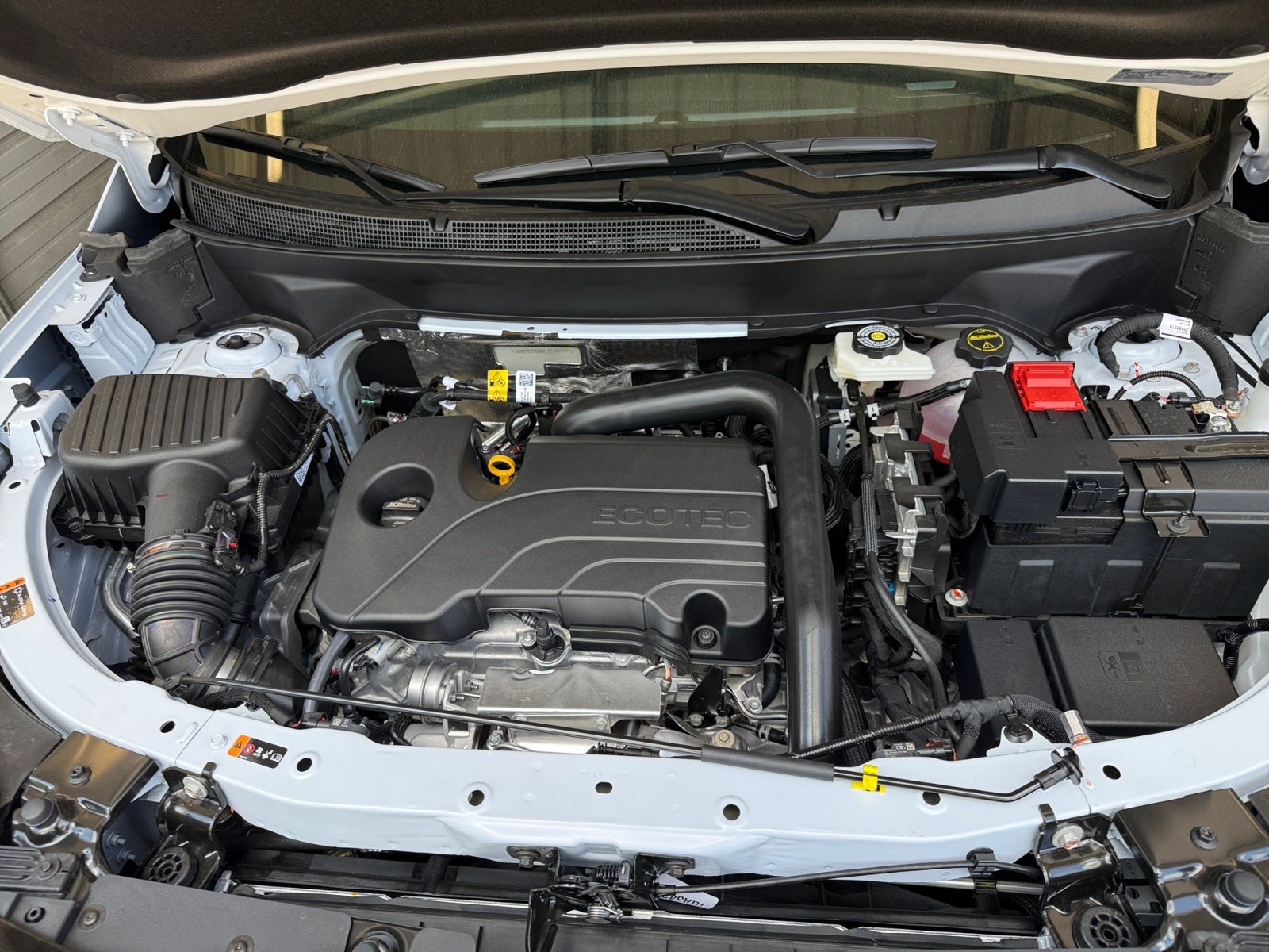 New 2027 Chevrolet Equinox RS w/ Safety and Technology Package FWD image 30